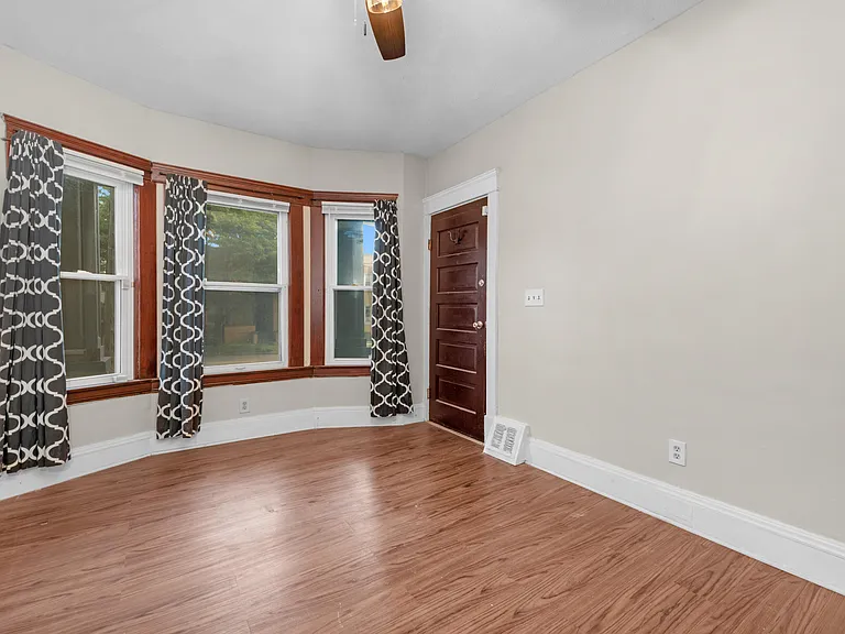 8005 Lake Ave #2 — Photo 2