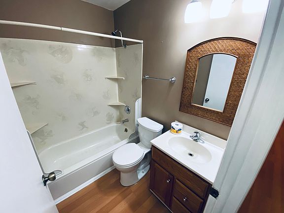 4th image of 467 Diven Ln