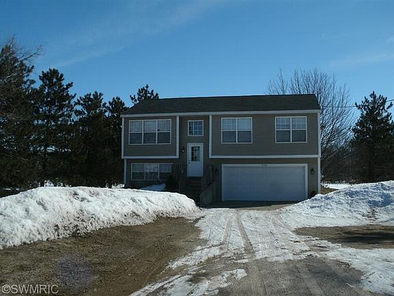 2nd image of 7502 48th Ave