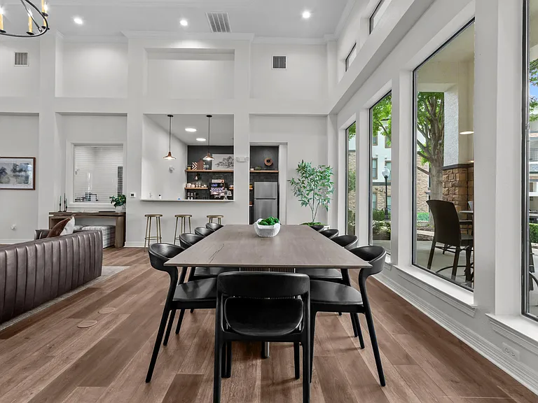 PECAN POINTE — Photo 23