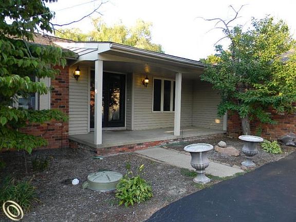 2nd image of 3192 Pikewood Ct