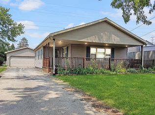 1022 W Costello St, Mount Morris, MI 48458