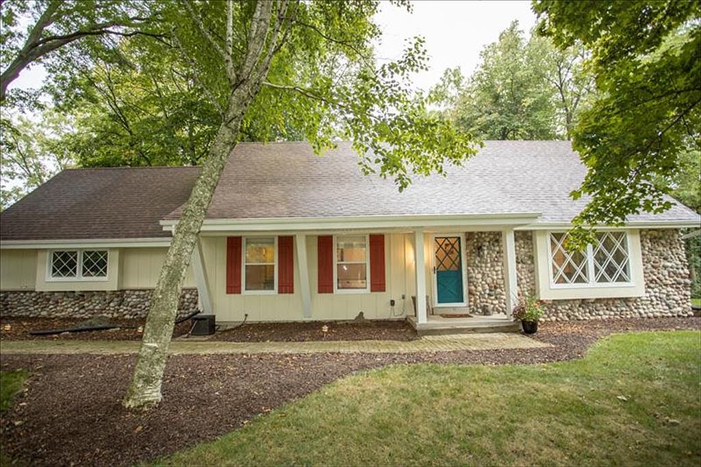 N75W22253 Cherry Hill Rd, Lisbon, WI 53089 | Zillow N75W22253 Cherry Hill Rd, Lisbon, WI 53089 | Zillow