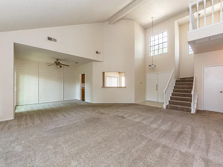 2710 Francisco Dr — Photo 27