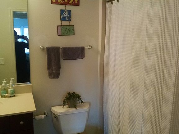 5th image of 255 E Liberty Dr APT 303