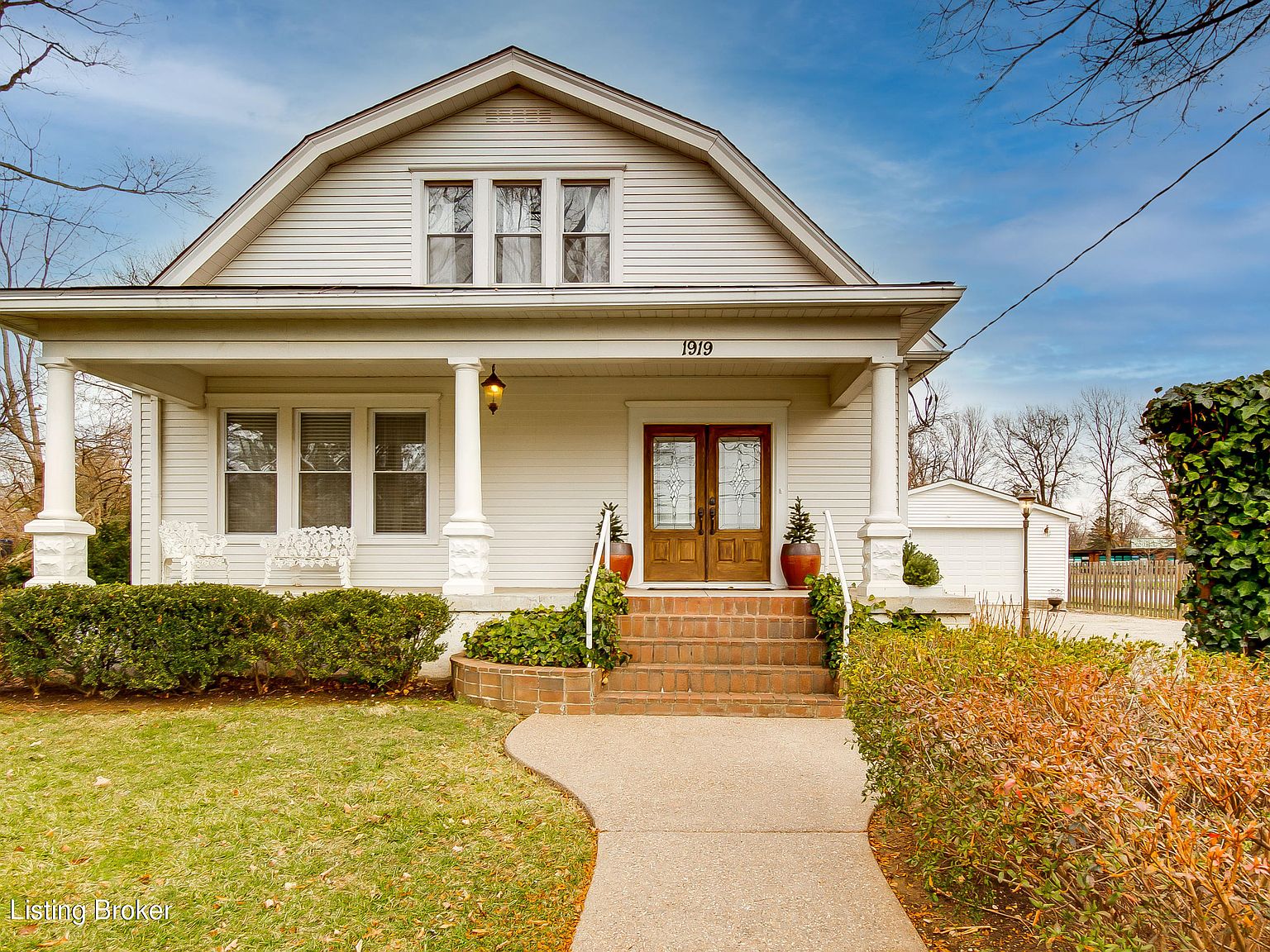 1919 Herr Ln, Louisville, KY 40222 Zillow