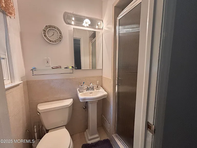 187 Elmwood Rd — Photo 19