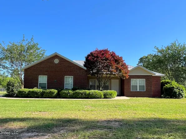 113 Polk Rd, Lucedale, MS 39452