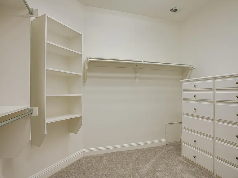 4502 Holland Ave — Photo 10