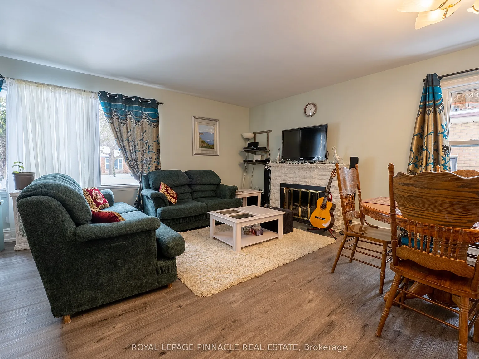 3 bed, $4,000 — Photo 3