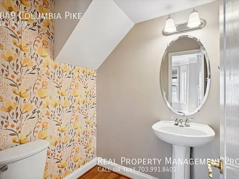 4049 Columbia Pike — Photo 32
