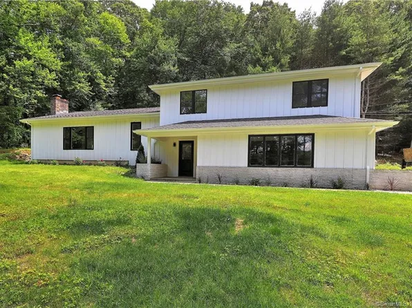 114 Turkey Roost Road, Monroe, CT 06468