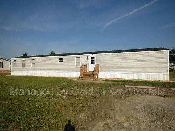 104 Lindsey Brooke Ln, Pikeville, NC 27863