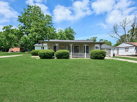 2nd image of 3603 Crosby Cedar Bayou Rd