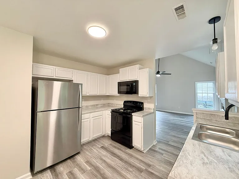 707 Clay Hill Dr — Photo 7