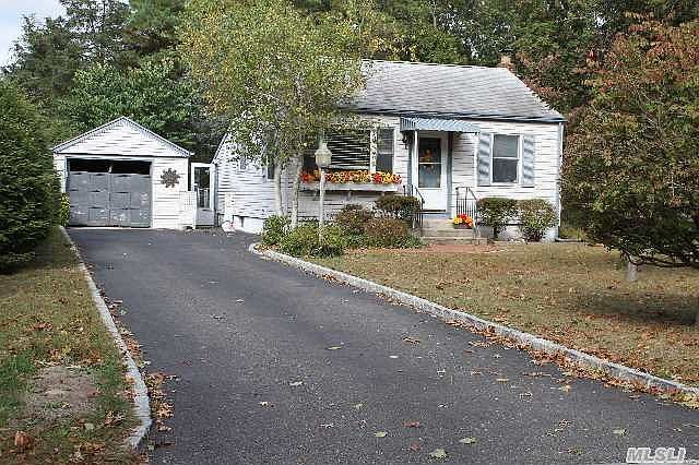 1st image of 1 Bayberry Ln
