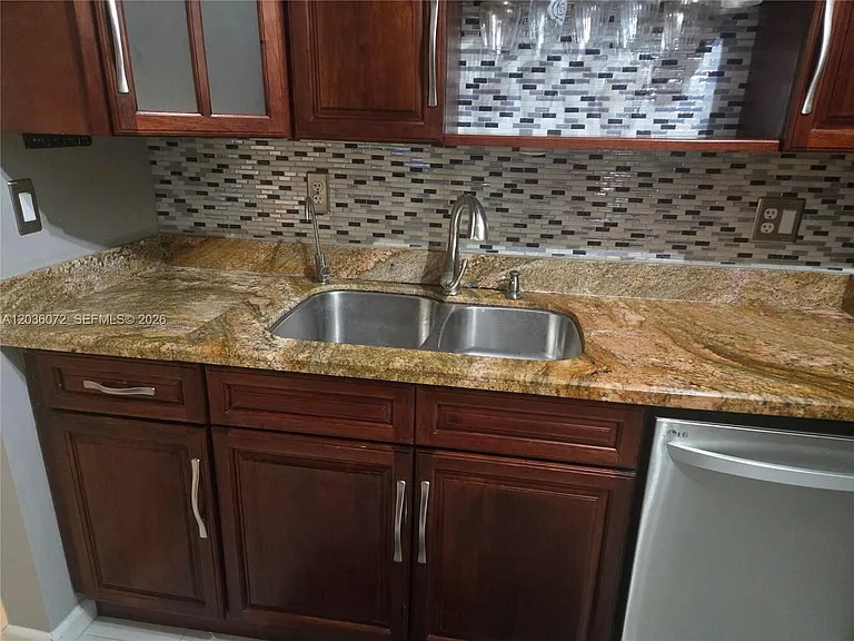 590 NE 199th Ter #2Y — Photo 17