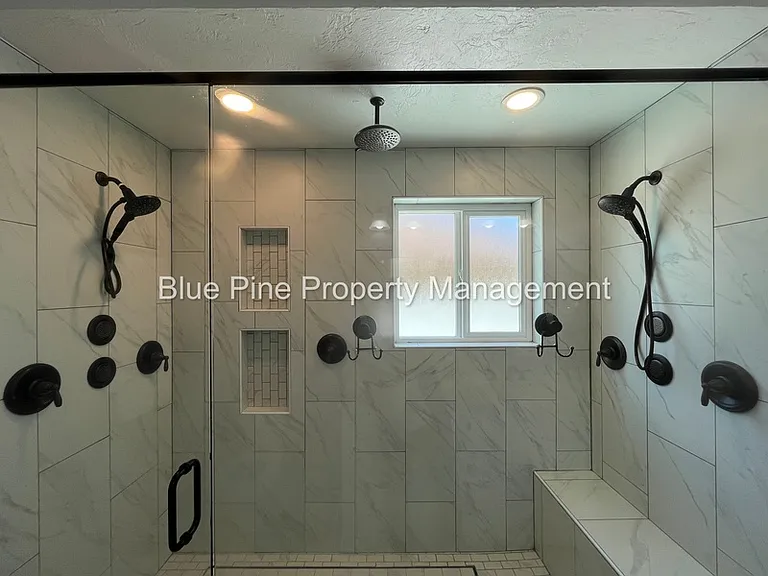 340 Chateau Dr #1 — Photo 13