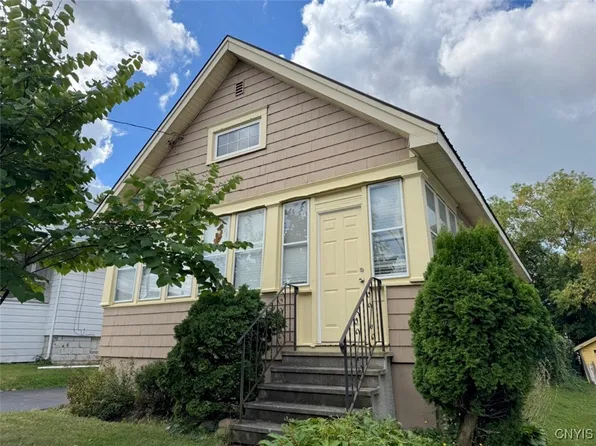 211 Merrill St, Syracuse, NY 13208