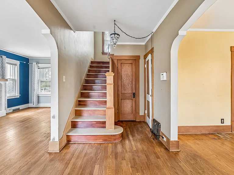 3514 N 45th Ave — Photo 5