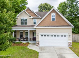 303 Bonnie Ct, Sneads Ferry, NC 28460