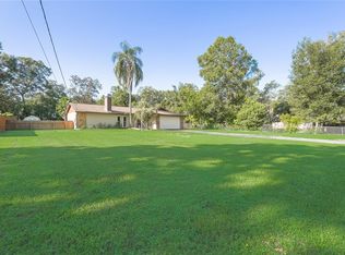 904 Orange Blossom Ln, Seffner, FL 33584
