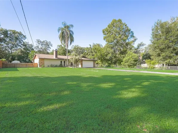 904 Orange Blossom Ln, Seffner, FL 33584