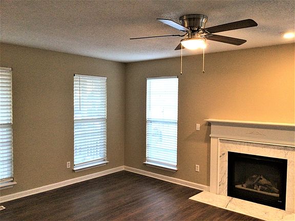 3rd image of 4003 Starling Ct