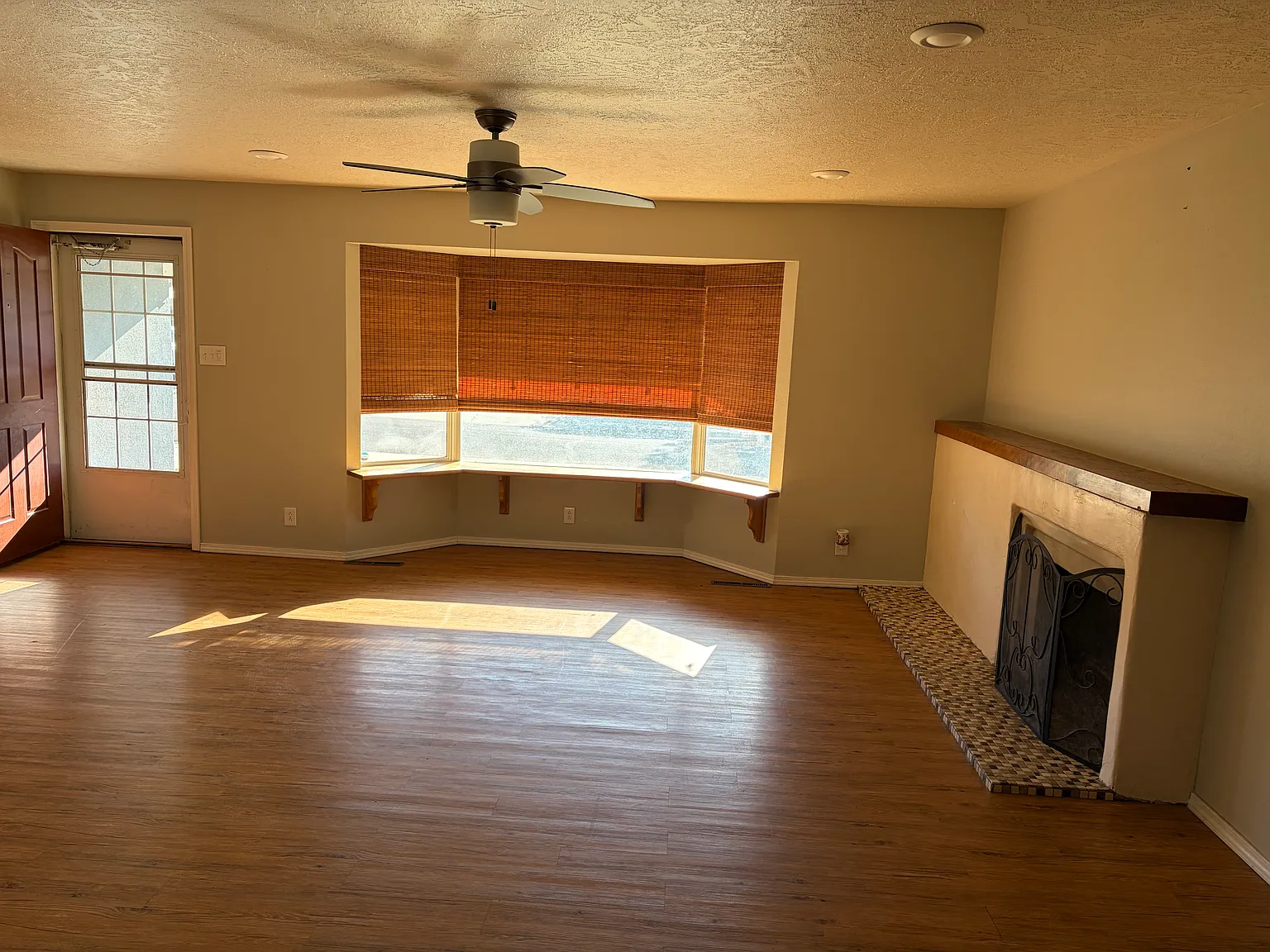 4 bed, 2009 sqft, $2,500 — Photo 3