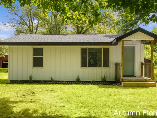 5739 Marsh Rd, Shelbyville, MI 49344