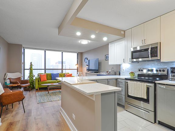 4th image of 405 N Wabash Ave Unit 4012