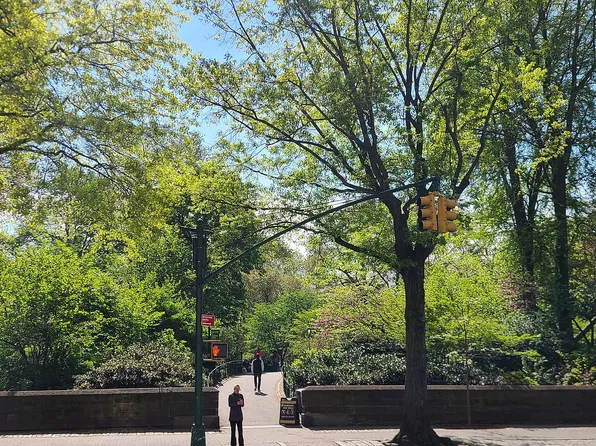 11 W 69th St APT 2B, New York, NY 10023