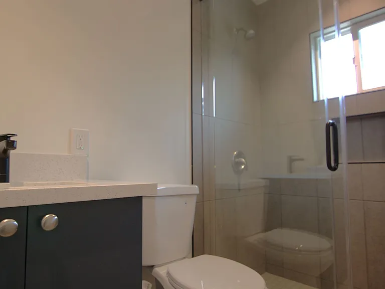 216 Harding Ave — Photo 8