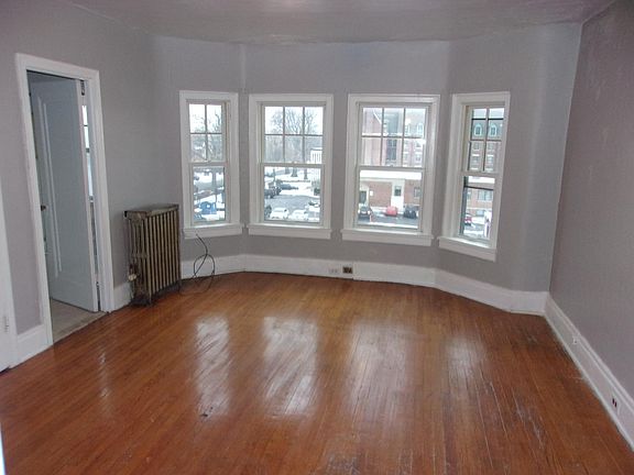 2nd image of 197 North St APT B10