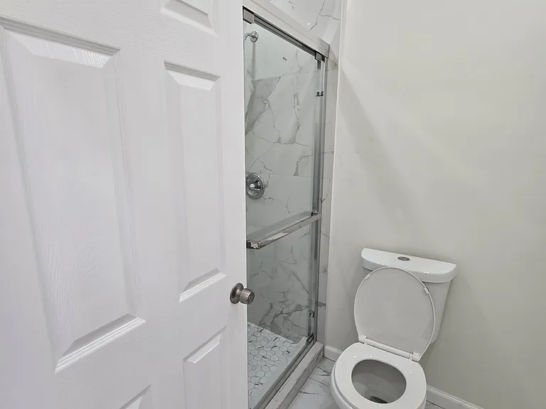 612 Richmond Rd #2 — Photo 25