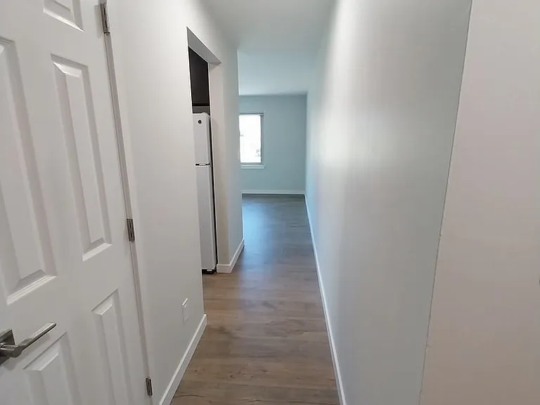 5029 Roosevelt Way NE — Photo 11