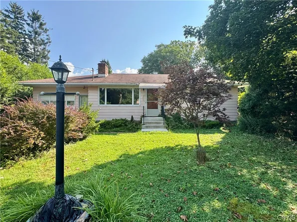 212 Meeker Ave, Utica, NY 13502