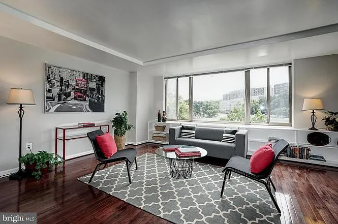1 bed, 716 sqft, $2,500 — Photo 3