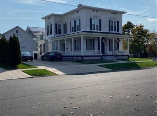 32 W Mohawk St, Oswego, NY 13126