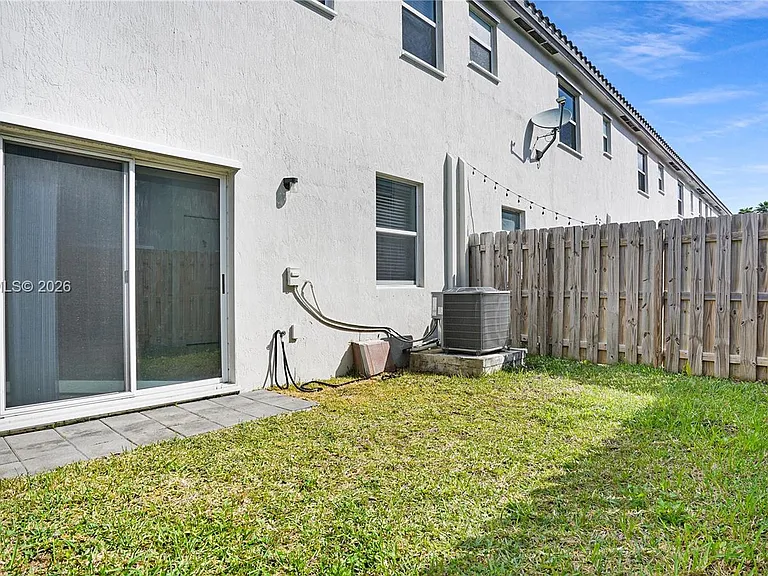 2676 SE 12th St #2676 — Photo 41