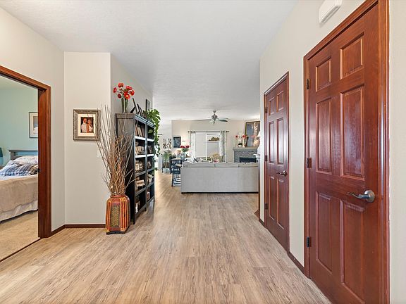 3rd image of 2355 Washington Ct