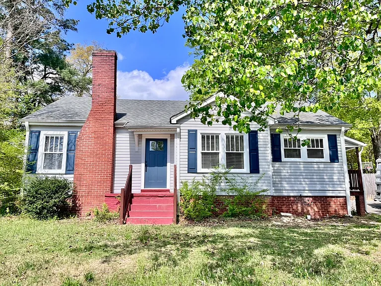 103 Buddin St — Photo 1