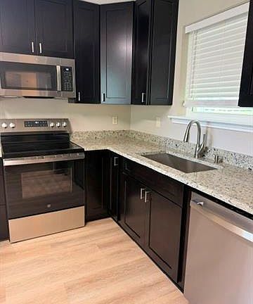 3rd image of 735 Atalin St