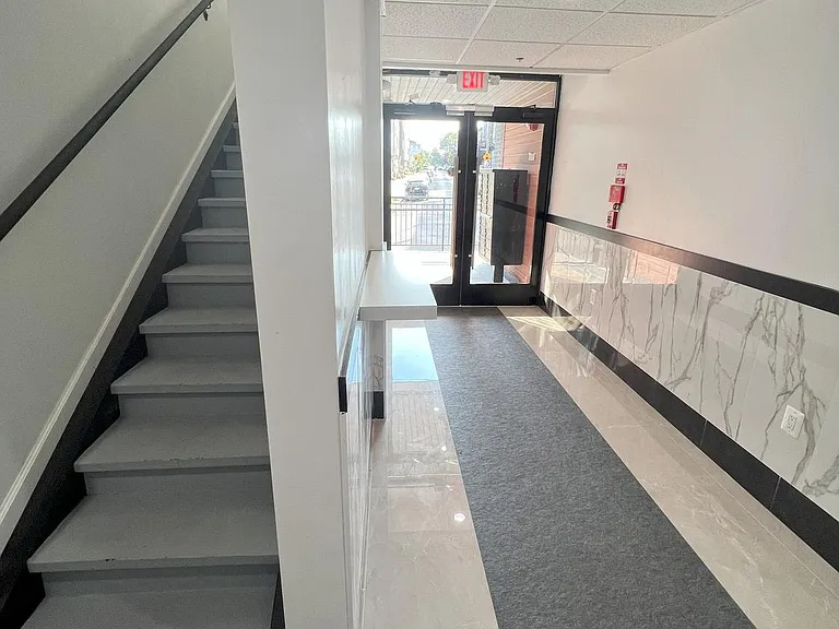 1611 Ridge Ave #3 — Photo 6