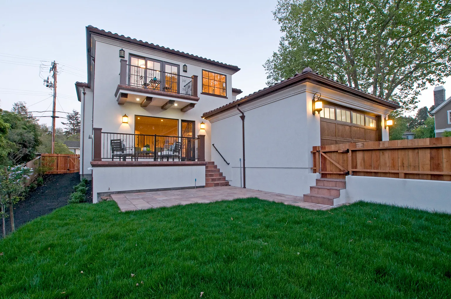 1500 Los Montes Dr photo 1
