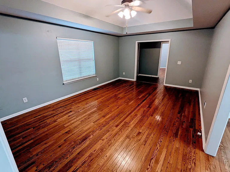 506 Johnstown Dr — Photo 3