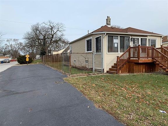 2nd image of 2700 E 37th Ave