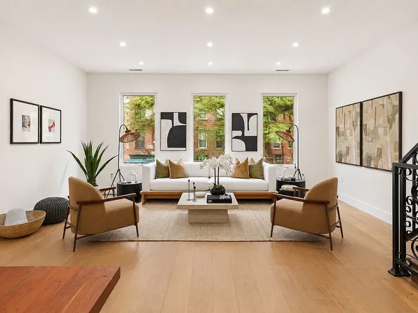 42 W 128th St, New York, NY 10027