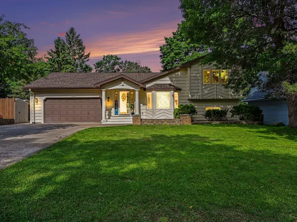 12950 Linnet St NW, Coon Rapids, MN 55448