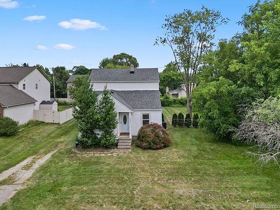 2nd image of 2891 Culbertson Ave
